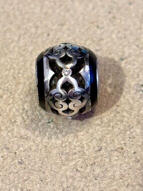 Brighton Sophia bead Pierced scroll design in silver on black enamel Retired